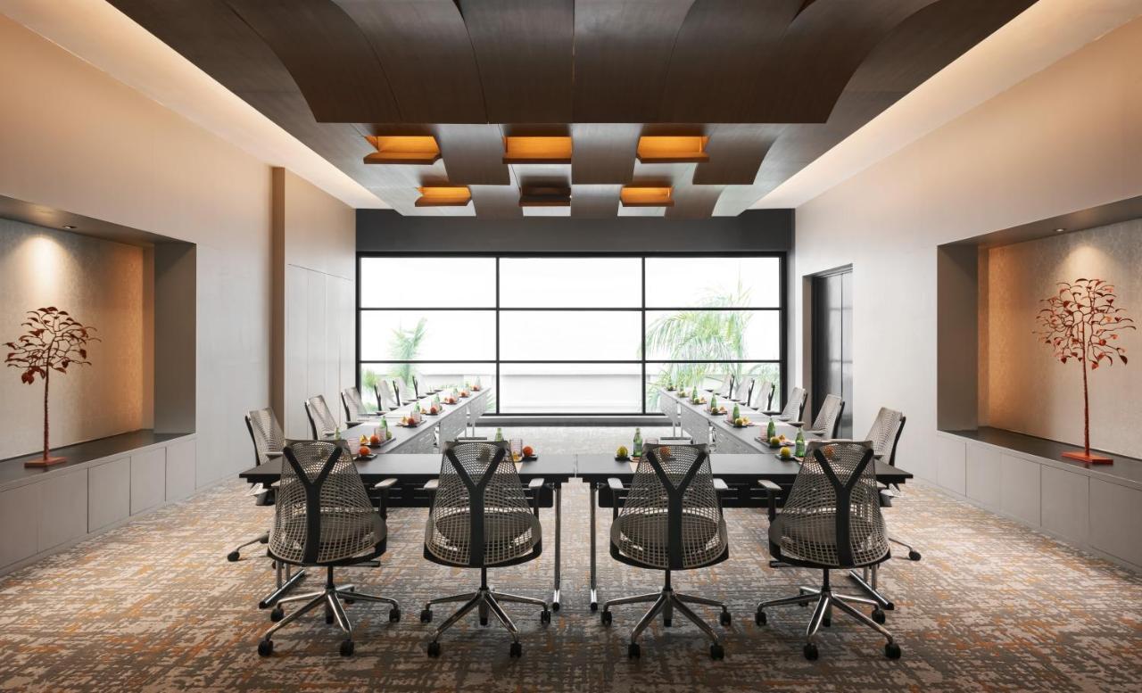 G Hotel Gurney George Town Exterior foto 3D rendering of a meeting room