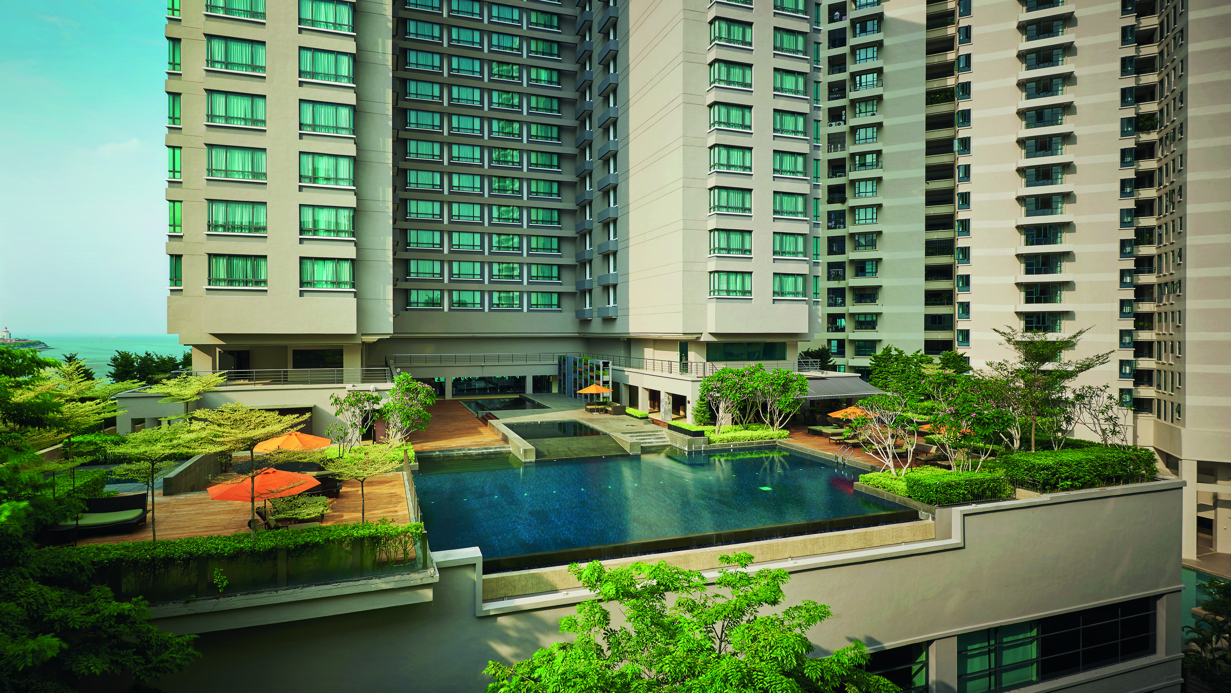 G Hotel Gurney George Town Exterior foto The swimming pool at The Residence